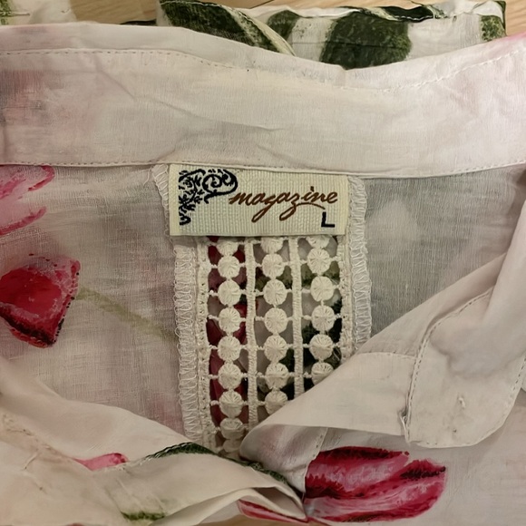 Collared floral crocheted blouse - Picture 6 of 6